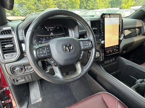Used 2025 RAM 1500 Limited AWD/4WD image 27