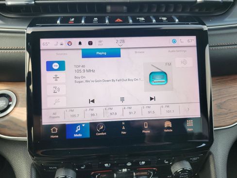 Used 2023 Jeep Grand Cherokee L Summit w/ Advanced Protech Group IV image 18