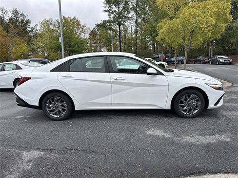 New 2026 Hyundai Elantra Blue image 8