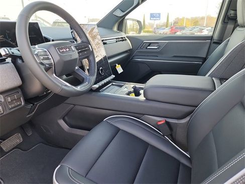 New 2026 GMC Sierra EV Elevation image 15