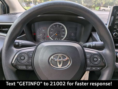 Used 2020 Toyota Corolla LE FWD image 34