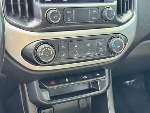 Used 2020 Chevrolet Colorado LT w/ Colorado RST Special Edition image 28