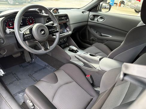 Certified 2024 Nissan Z Performance w/ Floor Mat Package RWD image 12