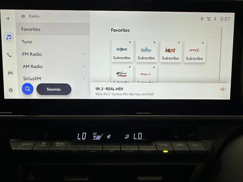 Used 2026 Toyota Camry XSE FWD image 27