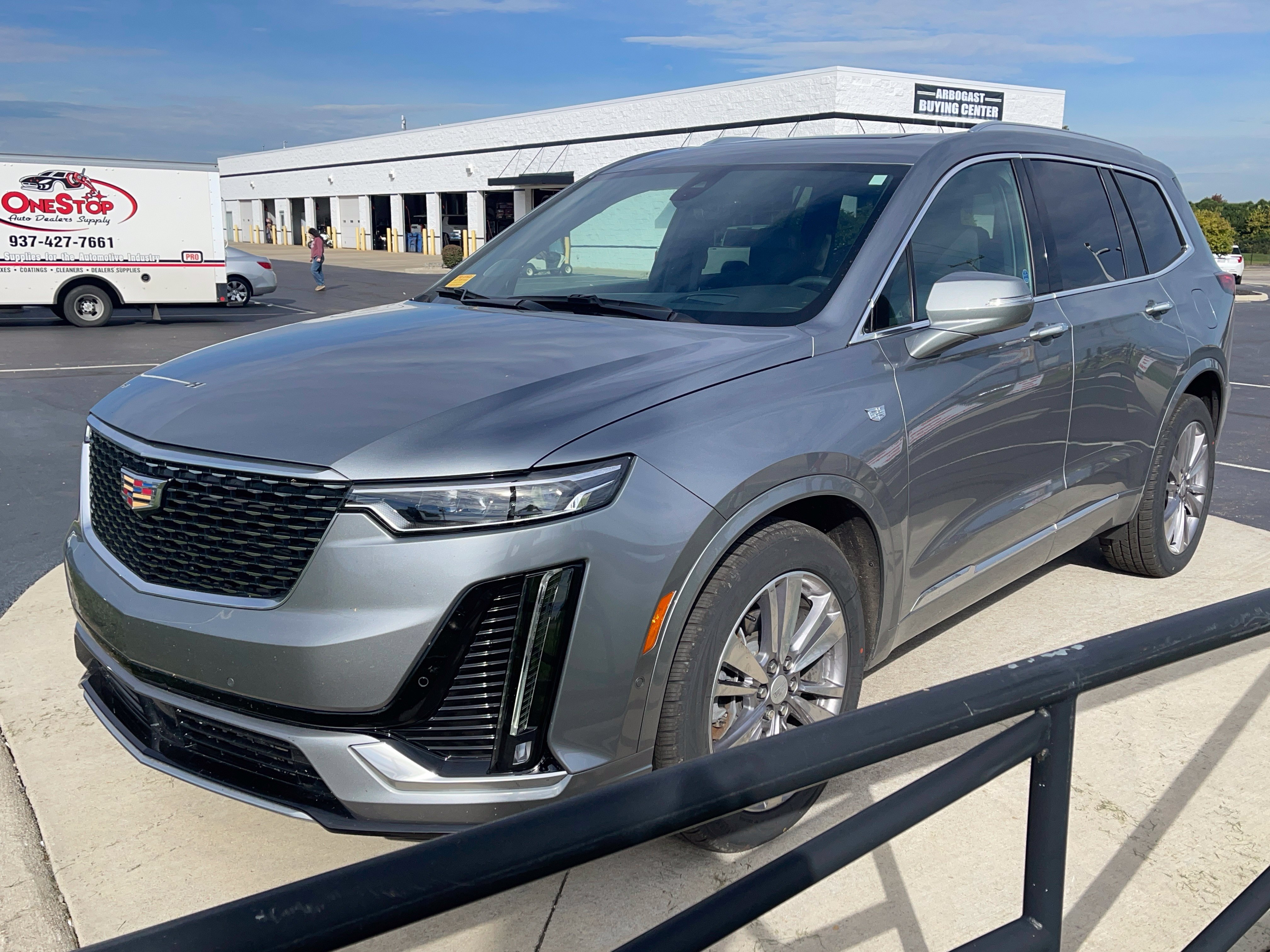Used 2024 Cadillac XT6 Premium Luxury w/ Platinum Package AWD/4WD image 3