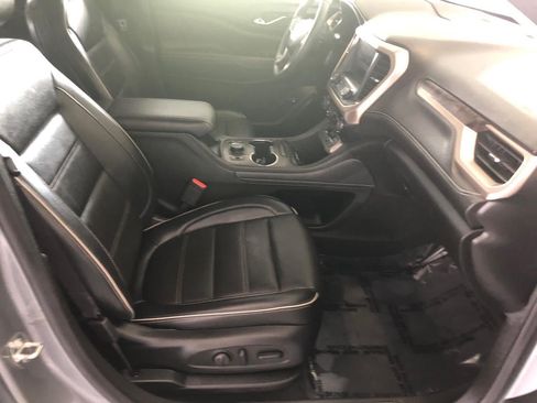 Used 2023 GMC Acadia Denali w/ Denali Technology Package AWD/4WD image 12