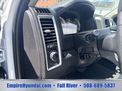Used 2024 RAM 1500 Classic SLT AWD/4WD image 20