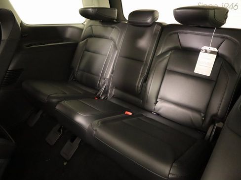 New 2025 Lincoln Navigator Reserve AWD/4WD image 13