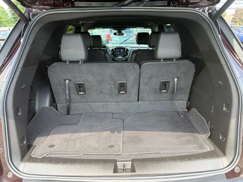 Used 2023 Chevrolet Traverse LT AWD/4WD image 30