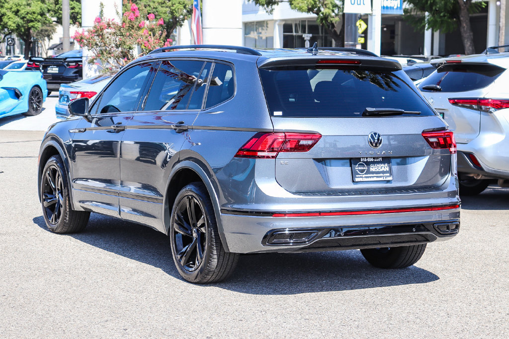 Used 2024 Volkswagen Tiguan SE R-Line FWD image 6
