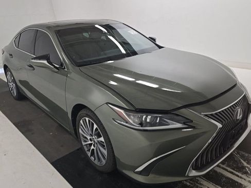 Used 2021 Lexus ES 250 w/ Premium Package AWD/4WD image 2