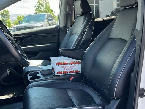 Used 2022 Honda Odyssey Elite image 10
