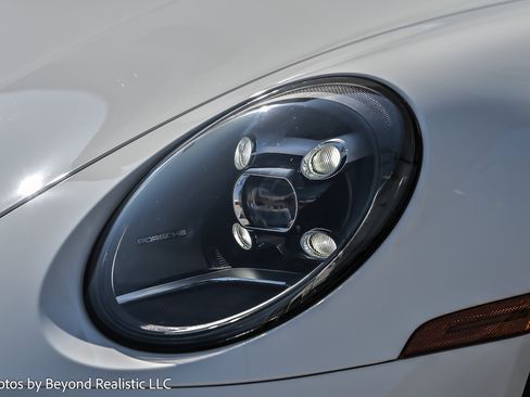 Used 2024 Porsche 911 Carrera S RWD image 11