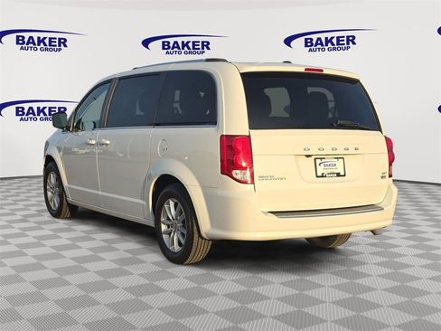 Used 2019 Dodge Grand Caravan SXT image 7