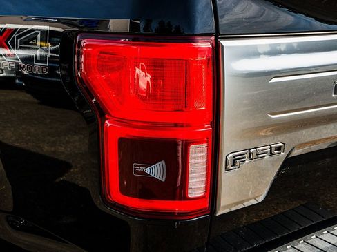 Used 2018 Ford F150 Platinum w/ Technology Package AWD/4WD image 8