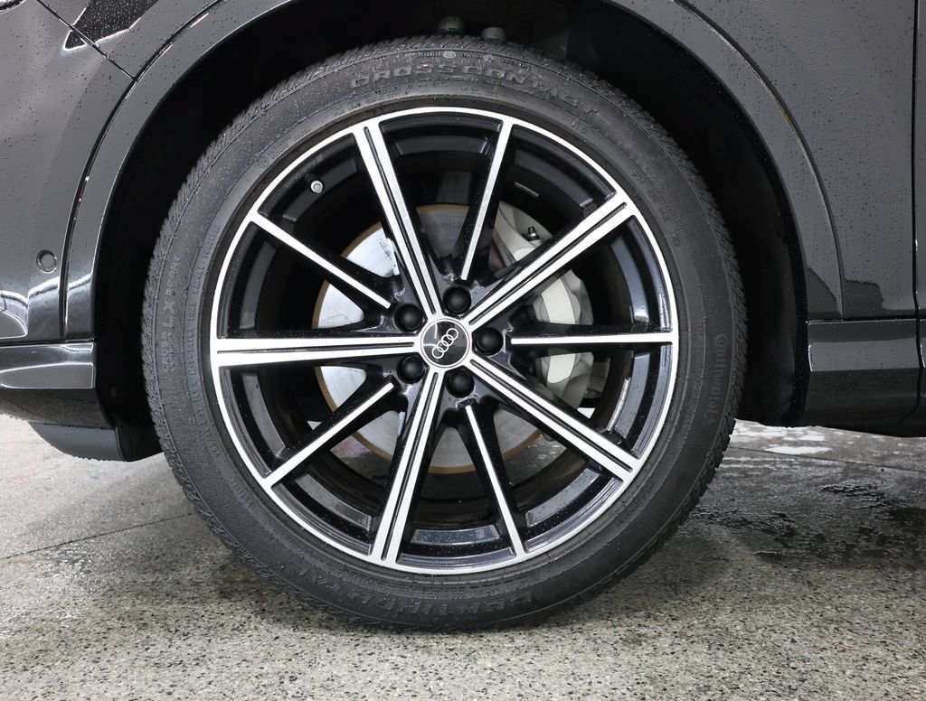 Certified 2024 Audi Q7 3.0T Prestige AWD/4WD image 5