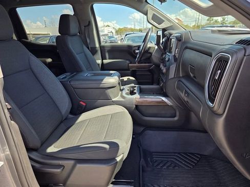 Used 2021 Chevrolet Silverado 1500 RST image 19