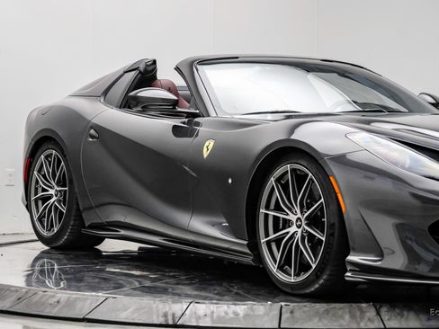 Used 2023 Ferrari 812 GTS RWD image 34