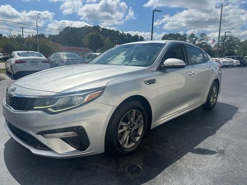 Used 2020 Kia Optima LX image 4