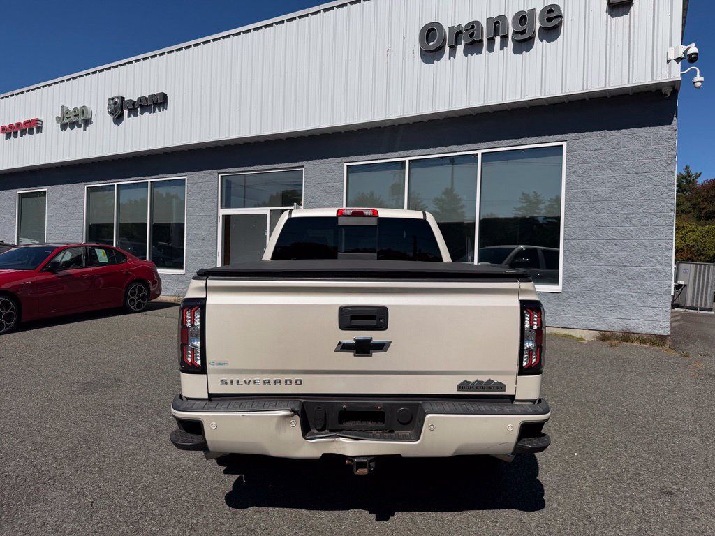 Used 2014 Chevrolet Silverado 1500 High Country w/ High Country Premium Package AWD/4WD image 4