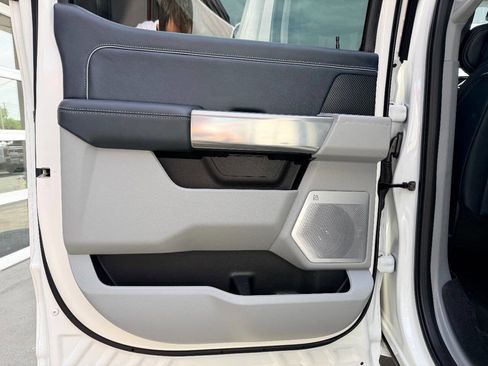 Used 2024 Ford F250 Limited w/ FX4 Off-Road Package image 35