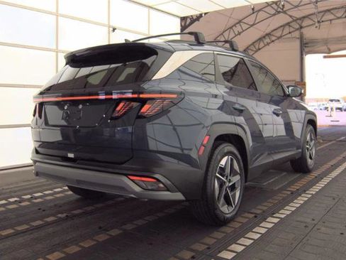 Used 2025 Hyundai Tucson SEL image 3