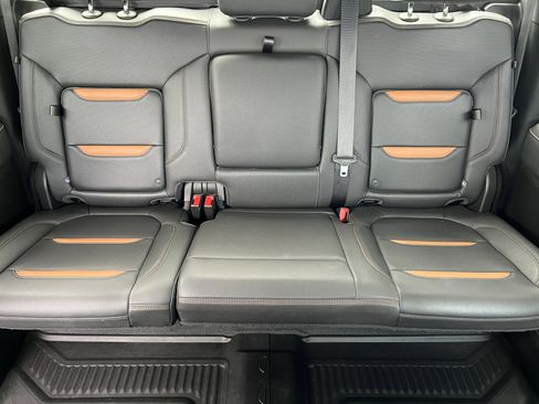 Used 2022 GMC Sierra 1500 AT4 w/ AT4 Carbonpro Edition image 15