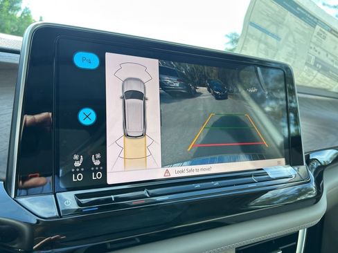 New 2026 Volkswagen Atlas SE image 36