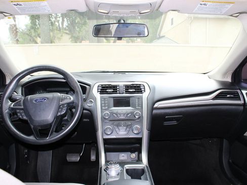 Used 2017 Ford Fusion S FWD image 9