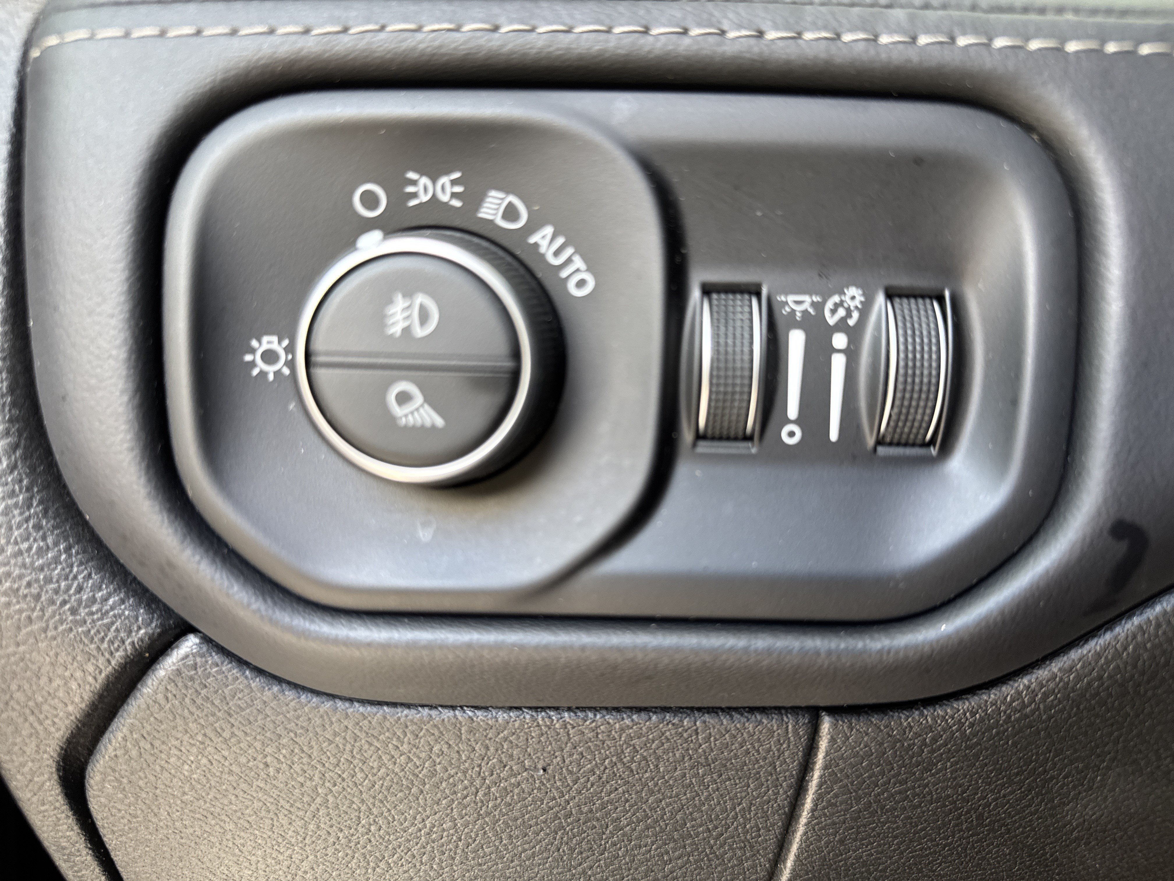 Used 2019 RAM 3500 Limited w/ Max Tow Package AWD/4WD image 20