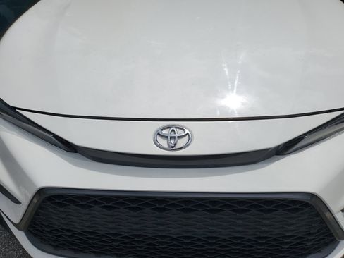 Used 2024 Toyota Corolla SE FWD image 5