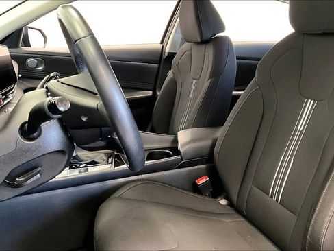 Certified 2023 Hyundai Elantra SEL w/ Convenience Package image 24