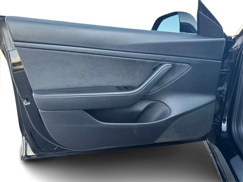 Used 2020 Tesla Model 3 image 21