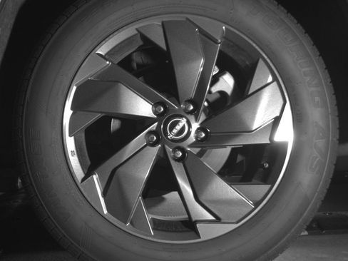 Used 2025 Nissan Rogue SV image 14