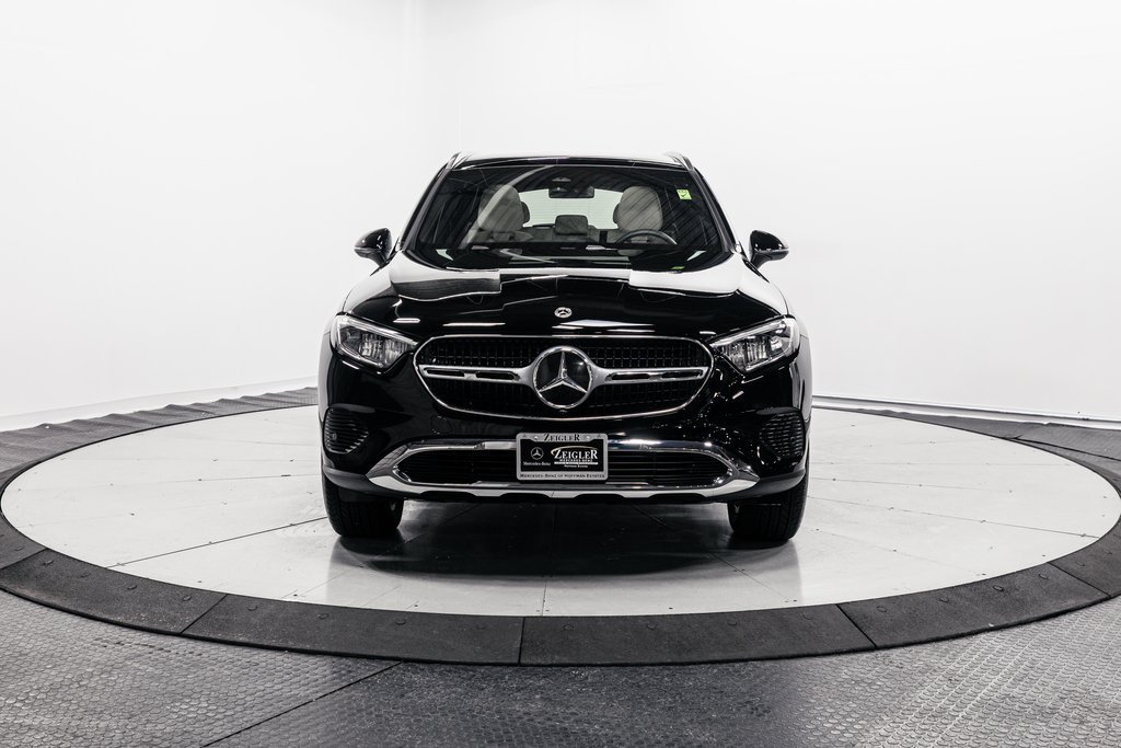 Used 2026 Mercedes-Benz GLC 300 4MATIC image 2