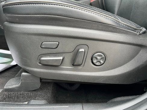 Used 2023 Hyundai Santa Fe Limited image 11