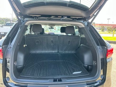 Used 2024 Chevrolet Blazer LT w/ Convenience Package FWD image 28