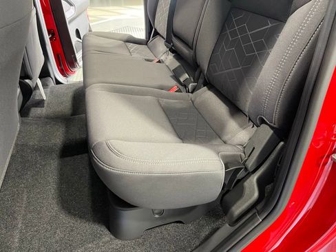 New 2026 Nissan Frontier SV w/ Tow Package AWD/4WD image 17