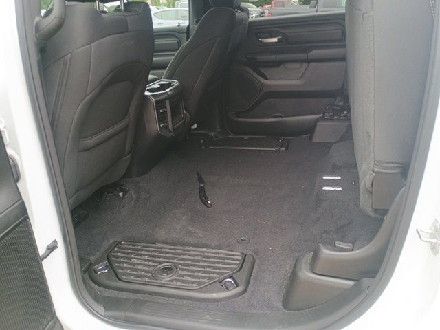 Used 2026 RAM 1500 Express AWD/4WD image 22