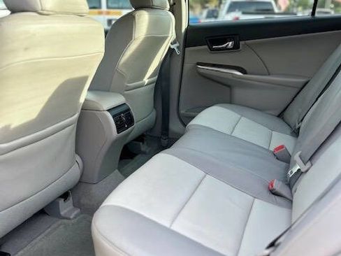 Used 2012 Toyota Camry XLE FWD image 12