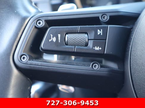 Used 2022 Porsche Macan AWD/4WD image 26