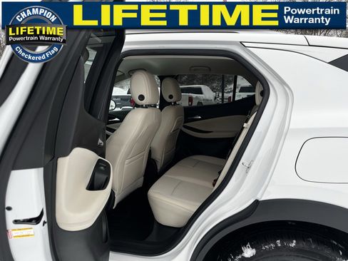 Used 2023 Buick Encore GX Select image 26