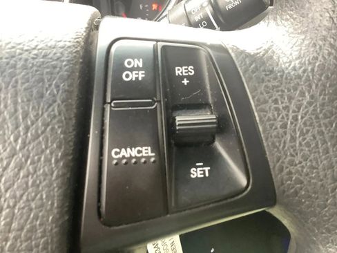 Used 2013 Kia Sorento LX w/ Convenience Pkg image 21