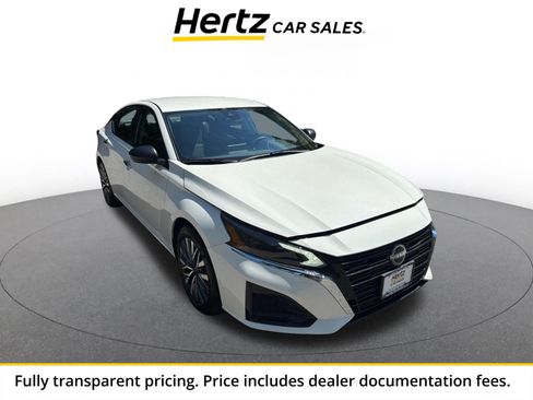 Used 2025 Nissan Altima 2.5 SV FWD image 1