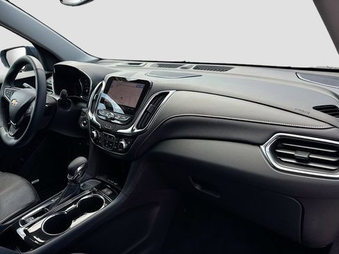 Used 2024 Chevrolet Equinox Premier FWD image 39