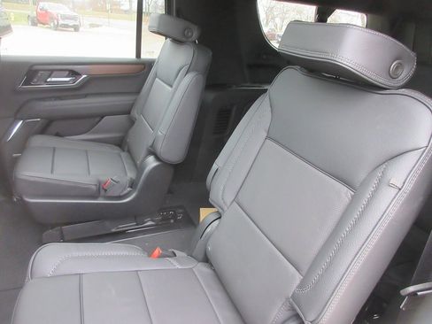 New 2026 GMC Yukon XL Denali image 13