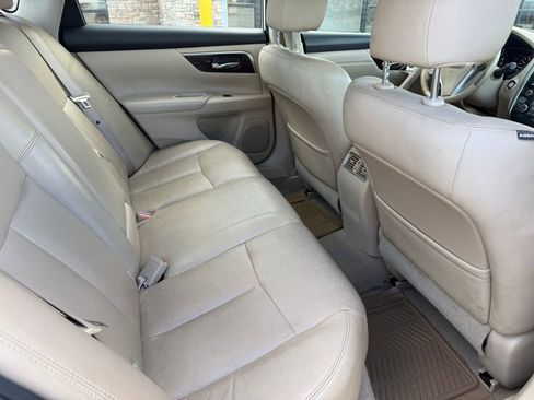 Used 2014 Nissan Altima 2.5 SL w/ Moonroof Package FWD image 12