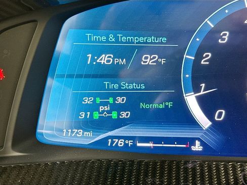 Used 2025 Chevrolet Corvette Z06 RWD image 12