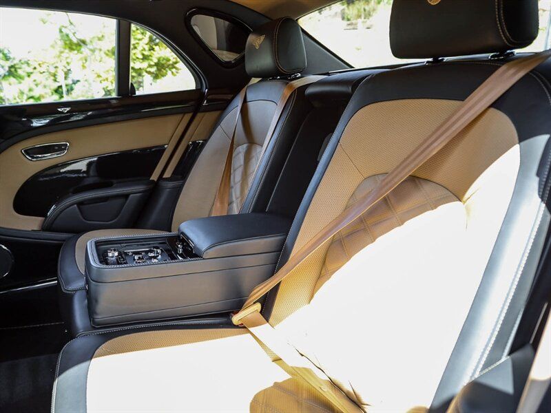 Used 2016 Bentley Mulsanne Speed RWD image 28
