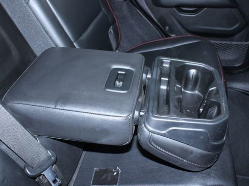 Used 2019 Jeep Wrangler Unlimited Rubicon AWD/4WD image 21